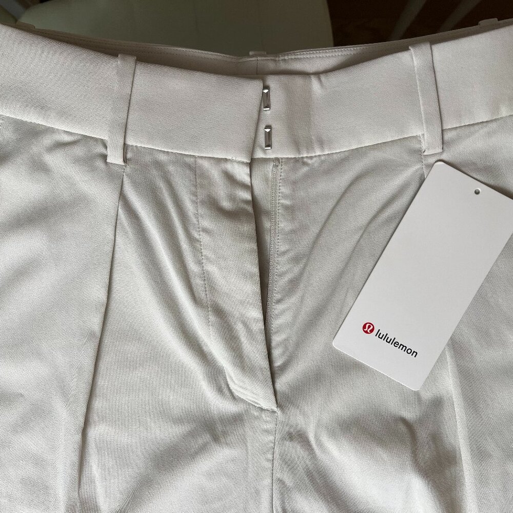Lululemon Pleat-Front High Rise Trouser Pants Size 4, 32" Inseam